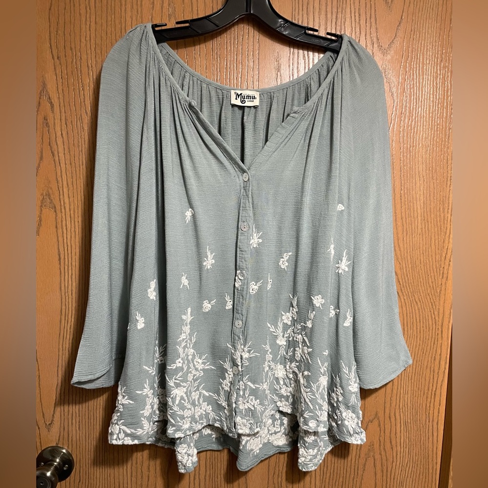 Show Me Your MuMu Green Blouse with White Floral Embroidery